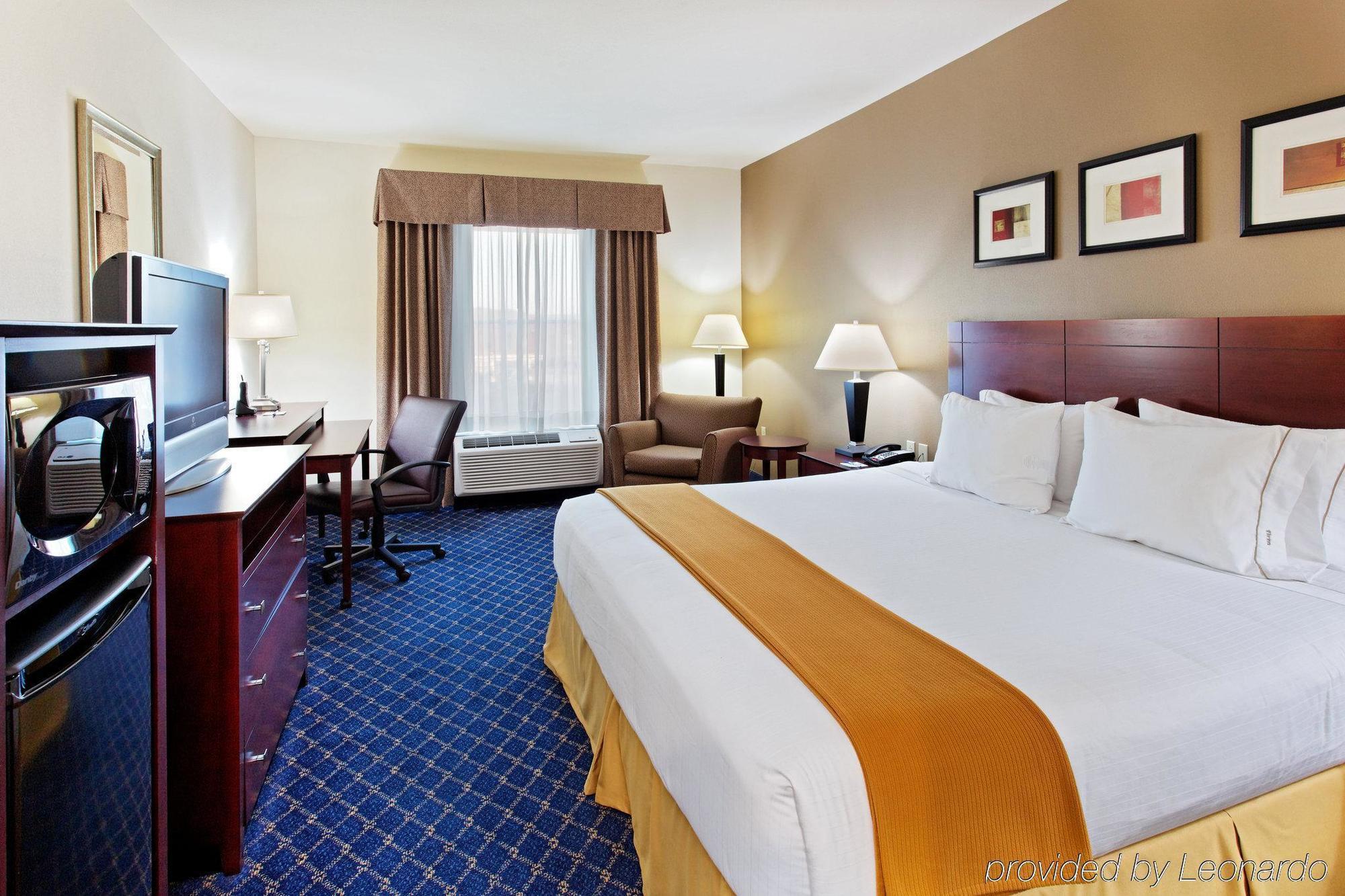 Holiday Inn Express & Suites Cookeville By Ihg Номер фото