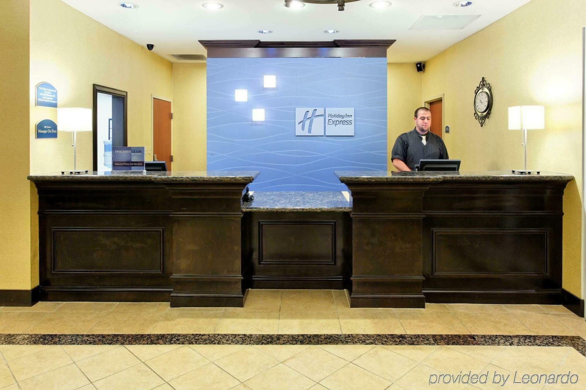 Holiday Inn Express & Suites Cookeville By Ihg Интерьер фото